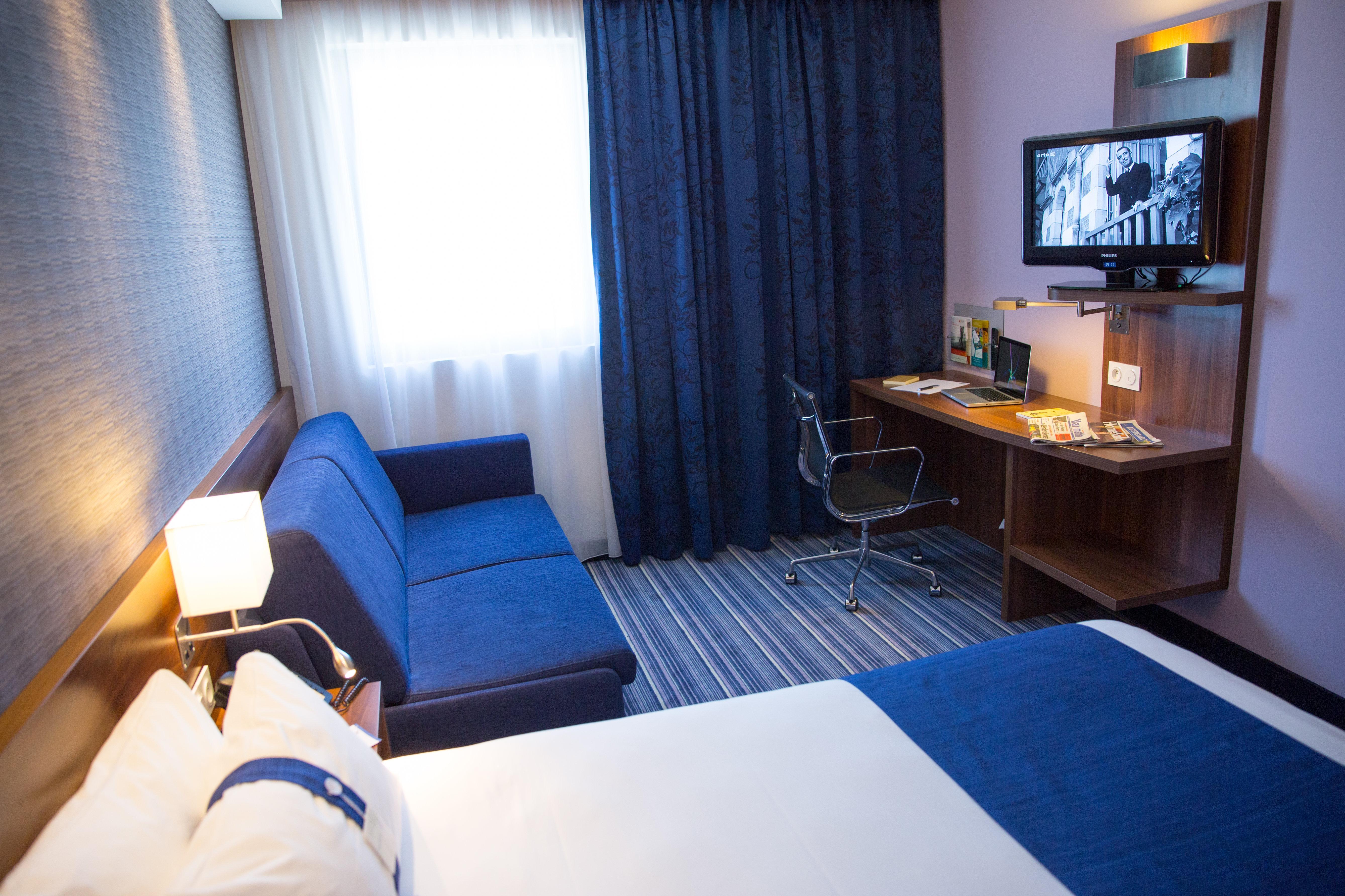 Holiday Inn Express Toulon - Est, An Ihg Hotel Eksteriør billede