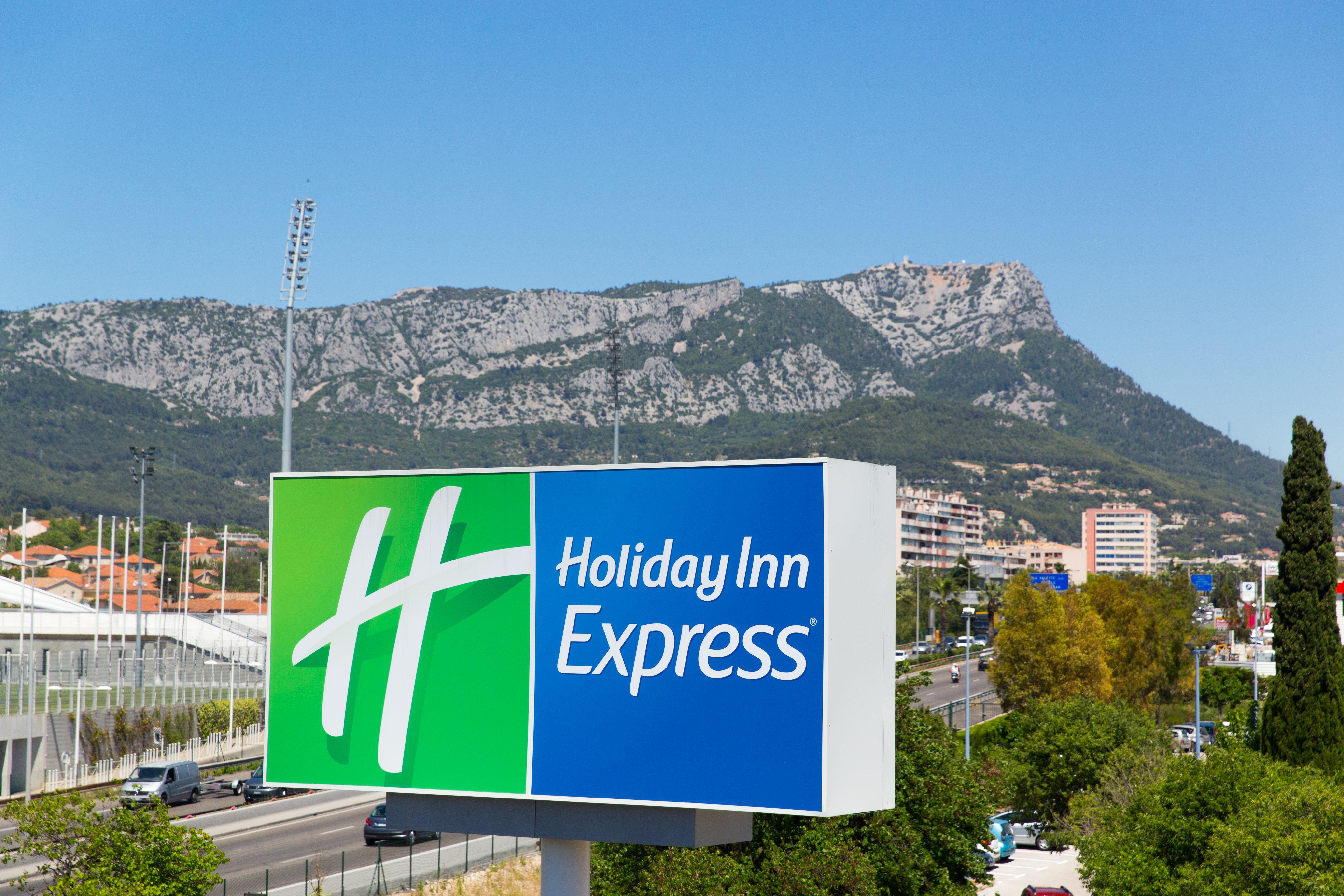 Holiday Inn Express Toulon - Est, An Ihg Hotel Eksteriør billede